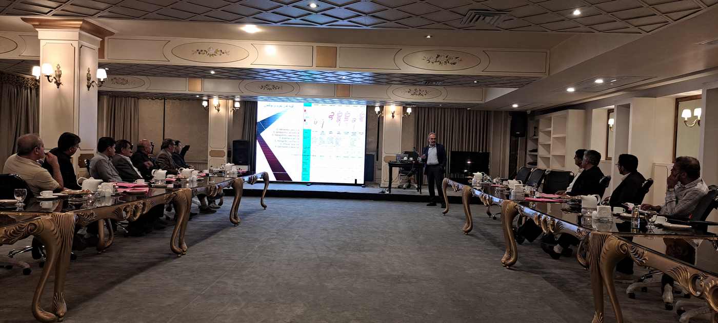 برگزاری سمینار تخصصی شرکت ماکیان دام پارس ویژه پرورشدهندگان بوقلمون در استان اصفهان